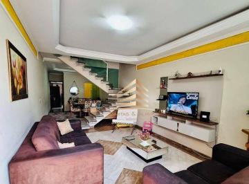 805d16ca12b34b106bae9e2a0d1759b3a0bc952d · Vende lindo sobrado de 135m² no Jardim Zaíra, com 3 dormitórios sendo1 com suíte, sala ampla com 2 a
