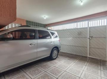 IMG_20260618_104307_000.jpeg · Confortável casa para venda em Vila Anglo Brasileira com 3 quartos, sendo 2 suítes, 286m² - remaxfro