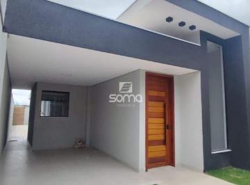 Casa · 130m² · 3 Quartos · 2 Vagas · Casa com 3 Quartos e 3 banheiros