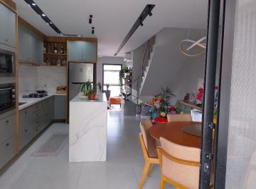 Casa · 122m² · 3 Quartos · 1 Vaga · Casa  Semi-Mobiliada no Jardins do Prado em Porto Alegre.