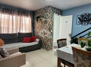 Casa · 86m² · 2 Quartos · 1 Vaga · Sobrado de dois quartos, dois banheiros, sacada aberta, no bairro América