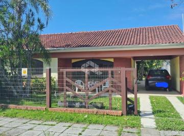 Casa · 140m² · 3 Quartos · 5 Vagas · Casa Térrea  3 quartos e suíte - 3 quadras da Paraguassu - Centro de Xangri-lá/RS