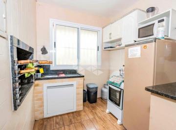 Apartamento · 60m² · 2 Quartos · Apartamento de 2 quartos reformado e semi mobiliado no Jardim do Salso próximo a PUC e Jardim Botâni