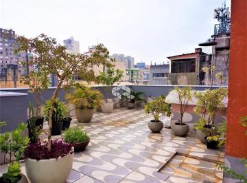 15 · Apartamento de 2 dormitórios, semimobiliado e impecável -74m2 privativos