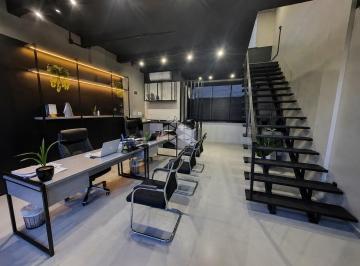 Comercial · 95m² · 2 Vagas · Bela sala comercial totalmente mobiliada e finamente decorada , conta com95m quadrados
