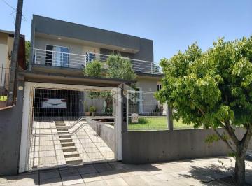 Casa · 137m² · 3 Quartos · 2 Vagas · Sobrado semimobiliado com 3 dormitórios em bairro tranquilo