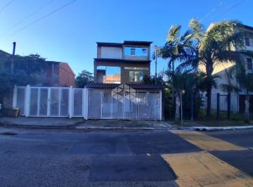 Casa · 180m² · 7 Quartos · 2 Vagas · Oportunidade Única - Localização Estratégica! Divisa dos Bairros Costa e Silva e Parque Santa Fé.