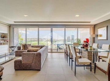 Apartamento · 244m² · 3 Quartos · 2 Vagas · Apartamento com 3 dormitórios no bairro Cristal