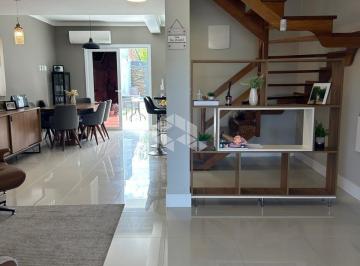 Casa · 178m² · 3 Quartos · 4 Vagas · Casa com 3 dormitórios, suíte, piscina, 4 vagas e linda vista para o Rio Guaíba
