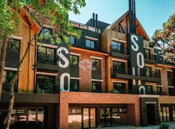 Apartamento · 74m² · 2 Quartos · 1 Vaga · Apartamento com 2 dormitórios (1 suíte), 73,58m², próximo ao centro de Gramado.
