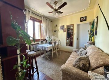 Apartamento · 51m² · 2 Quartos · APARTAMENTO 2 QUARTOS NO CENTRO HISTÓRICO!