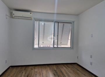 Apartamento · 62m² · 2 Quartos · Apartamento  à venda, térreo reformado, 2 quartos, na av. Padre Cacique, perto shopping Praia de Bel