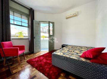 Apartamento · 138m² · 5 Quartos · Apartamento de 4 dormitórios, no bairro São Geraldo, em Porto Alegre.