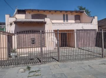 Casa · 440m² · 5 Quartos · 2 Vagas · Casa sobrado na Cavalhada com 440 m²
