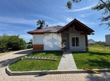 Casa · 158m² · 3 Quartos · 2 Vagas · Casa com 3 dormitórios, sendo 1 suíte, no loteamento Green Village!