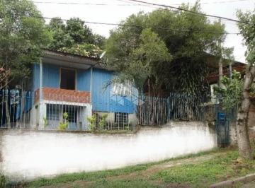 Casa · 70m² · 2 Quartos · Casa de madeira com 2 dormitórios em terreno bem localizado no Bairro Morro Santana.