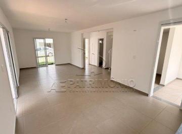 Casa · 202m² · 3 Quartos · CASA EM CONDOMINIO 3 QUARTOS SENDO 1 SUITE COM CLOSET RESIDENCIAL FLORA LOTUS
