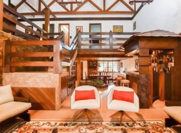 50ae75047513c92cc992447778783c6ada709675 · Casa com 5 dormitórios à venda, 385 m² por R$ 1.970.000,00 - Ahú - Curitiba/PR
