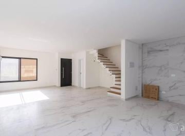 Casa · 145m² · 3 Quartos · 2 Vagas · Casas à venda em Uberaba, Curitiba | 3 quartos com 145 m²
