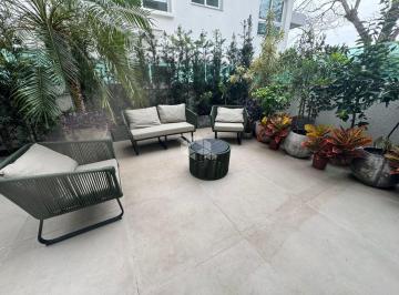 Apartamento · 132m² · 2 Quartos · Garden para venda no Menino Deus com 2 dormitórios (1 suite)