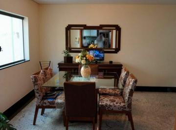 Casa · 247m² · 3 Quartos · 4 Vagas · Sobrado à venda por R$ 1.650.000,01 - Vila Santa Teresa - Santo André/SP