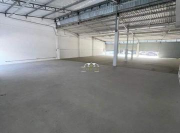Comercial · 734m² · 7 Vagas · Galpão Comercial para Locação em São Bernardo – 734 m² em Localização Privilegiada