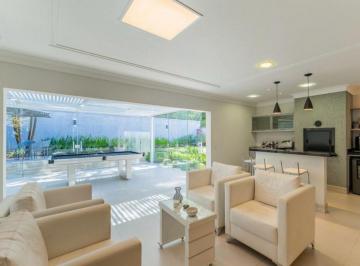 Casa de 3 quartos, Curitiba · Casa em condominio, 3 quartos e uma suite 4 vagas garagem. area gourmet aberta.