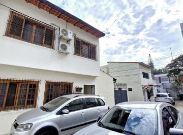 50afb392-344a-44aa-80b1-b5d5089b6798 · Excelente casa para venda em Vila Cordeiro com 3 quartos, sendo 1 suíte, 215m²