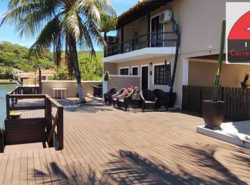 Casa · 98m² · 3 Quartos · 2 Vagas · Excelente Tripex em CABO FRIO com vista para lagoa e ancoragem