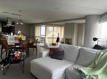 Apartamento · 220m² · 8 Quartos · 4 Vagas · Apartamento em Panamby