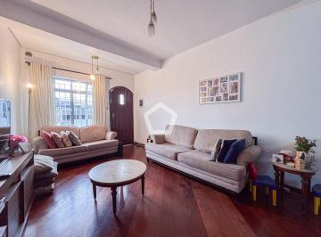 Casa · 120m² · 4 Quartos · 2 Vagas · Casa em Jardim da Gloria