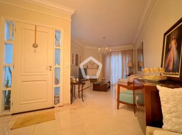 Casa · 257m² · 8 Quartos · 4 Vagas · Casa em Santana