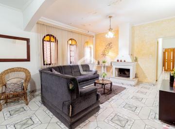 Casa · 300m² · 6 Quartos · 2 Vagas · Casa em Quarta Parada