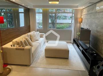 Apartamento · 130m² · 3 Quartos · 1 Vaga · Apartamento em Liberdade