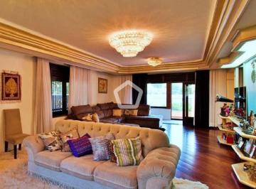 Casa · 700m² · 5 Quartos · 10 Vagas · Casa em Butantã