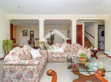 Casa · 350m² · 4 Quartos · 5 Vagas · Casa em Jacarepaguá