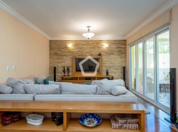 Casa · 230m² · 3 Quartos · 4 Vagas · Casa em Vila Cordeiro