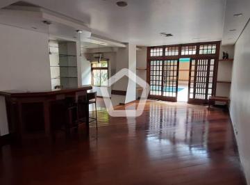 Casa · 427m² · 4 Quartos · 2 Vagas · Casa em Granja Julieta
