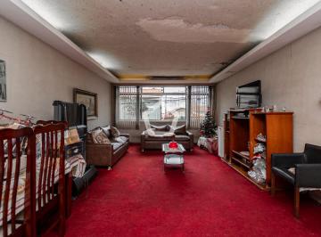 Casa · 240m² · 4 Quartos · 3 Vagas · Casa em Vila Deodoro