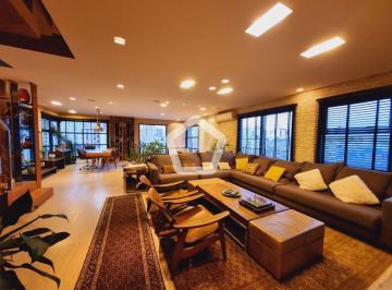 Apartamento · 240m² · 4 Quartos · 3 Vagas · Cobertura em Pinheiros