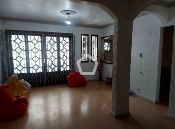 Casa · 204m² · 4 Quartos · Casa em Portuguesa