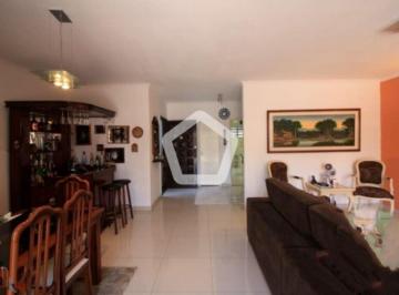 Casa · 220m² · 3 Quartos · 3 Vagas · Casa em Vila Ipojuca