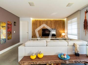 Apartamento · 168m² · 6 Quartos · 3 Vagas · Apartamento em Água Branca