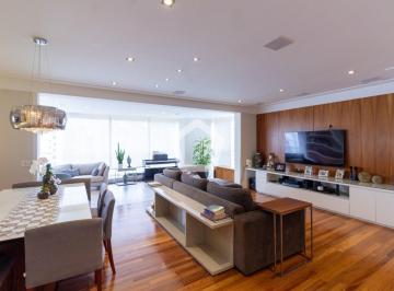 Apartamento · 181m² · 6 Quartos · 3 Vagas · Apartamento em Moema