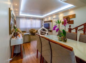 Casa · 200m² · 6 Quartos · 4 Vagas · Casa em Vila Mazzei