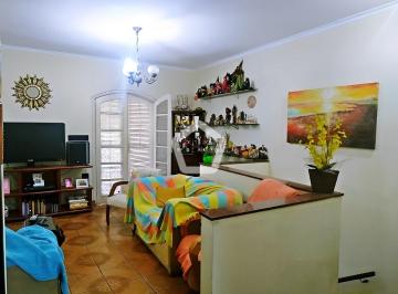 Casa · 320m² · 3 Quartos · 5 Vagas · Casa em Parque Peruche