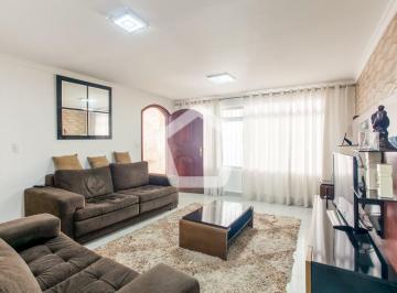 Casa · 200m² · 3 Quartos · 2 Vagas · Casa em Vila Brasilina