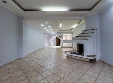 Casa · 211m² · 8 Quartos · 2 Vagas · Casa em Jardim da Gloria