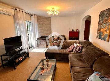 Apartamento · 224m² · 8 Quartos · 3 Vagas · Apartamento em Vila Madalena