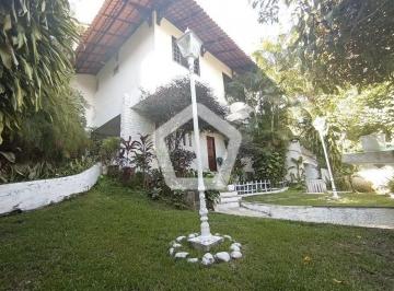 Casa · 1400m² · 5 Quartos · 4 Vagas · Casa em Laranjeiras